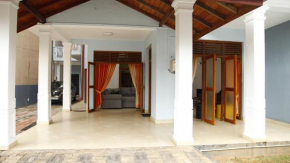 Holiday Full Time Moratuwa